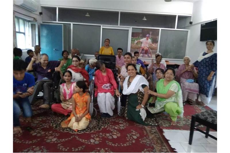 Dr. Sanjana Misra from "SPANDAN GROUP" with 10 People came to Cheshire Home