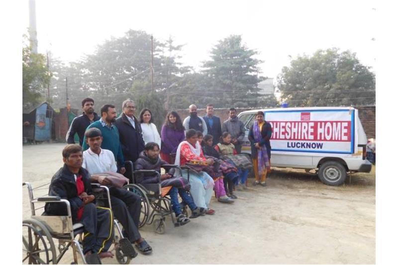Cheshire Home Lucknow and Robin Hood Army visited the Jayati Bharatam.