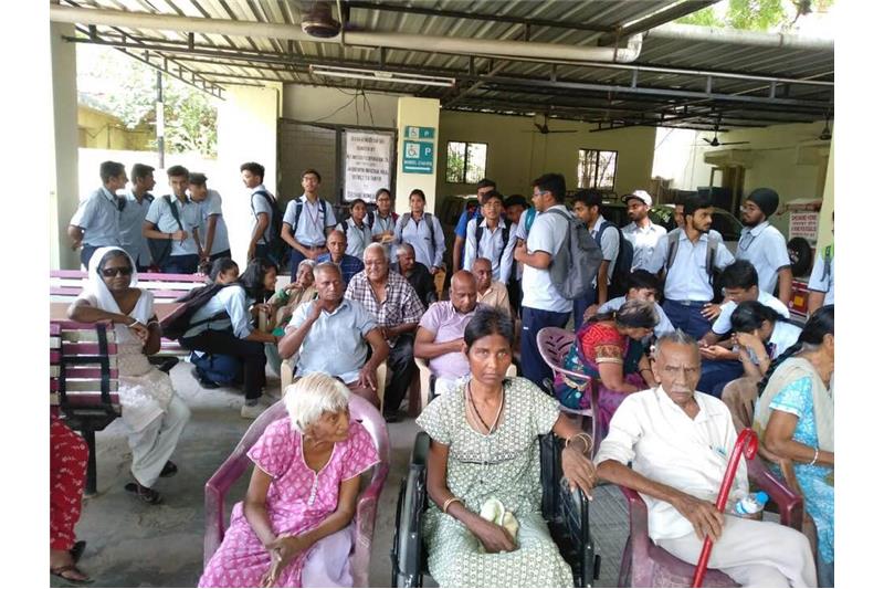 The Children and teachers of CMS Kanpur road Lucknow donated daily use items, old clothes 30 April 2019  