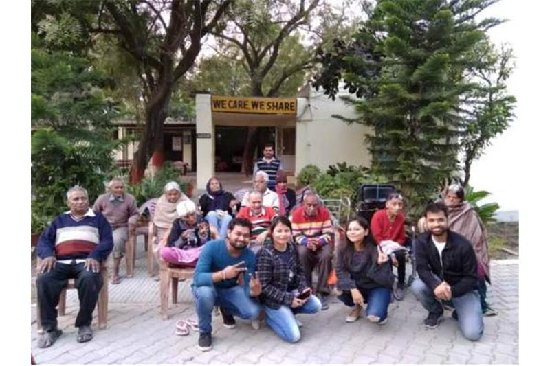 Ms Pragya Singh and others accompanying her came to the Cheshire home and distributed veg rolls and Coffee