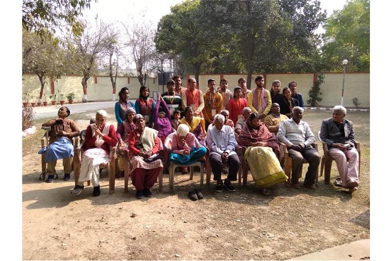 Members of Sanskar Shri Vinayak Trust visited Cheshire Home