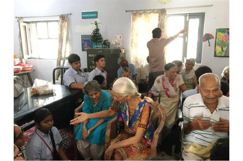 Senior children from CMS ;mti Nagar Lucknow at Cheshire Home