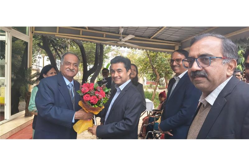 Team Green Gas Limited headed by Mr Rajnesh Singh, CVO, GGL Ltd, Mr Girija Shankar, MD GGL and Mr RK Behra, Dir Commercial have visited at Cheshire home alonwith 18 other members from GGL and audited green gas installed at Cheshire home followed by refreshments with evening team