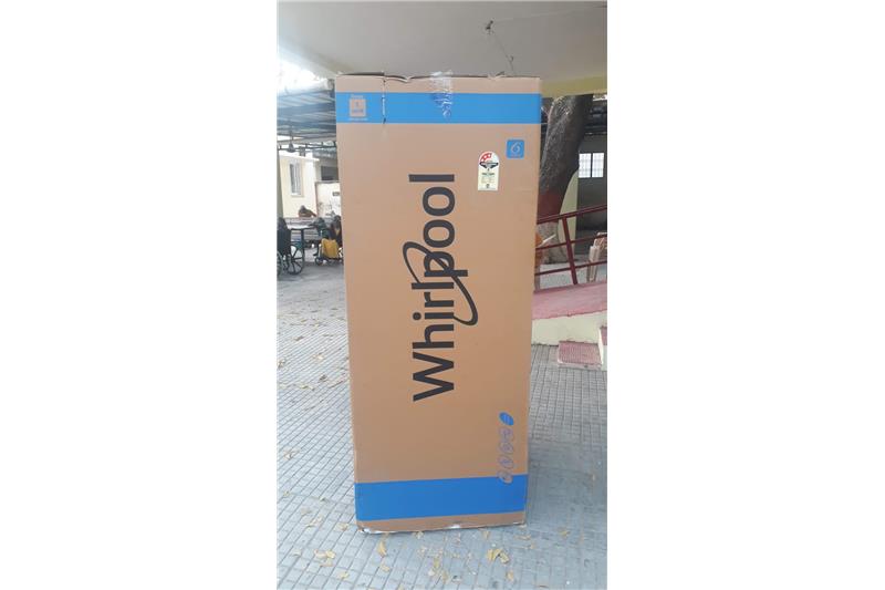 Dr. Rajeshwar Singh, BJP Vidhayak Sarojini nagar Lucknow has donated Refrigerator( Whirlpool)