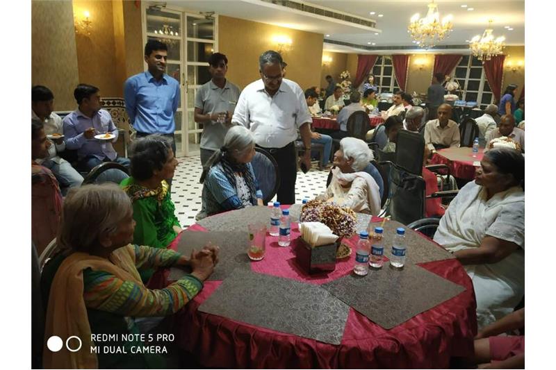 Mr and Mrs Sudhir Halwasiya hosted the Residents of Cheshire Home at Cappuccino Blast 11 April 