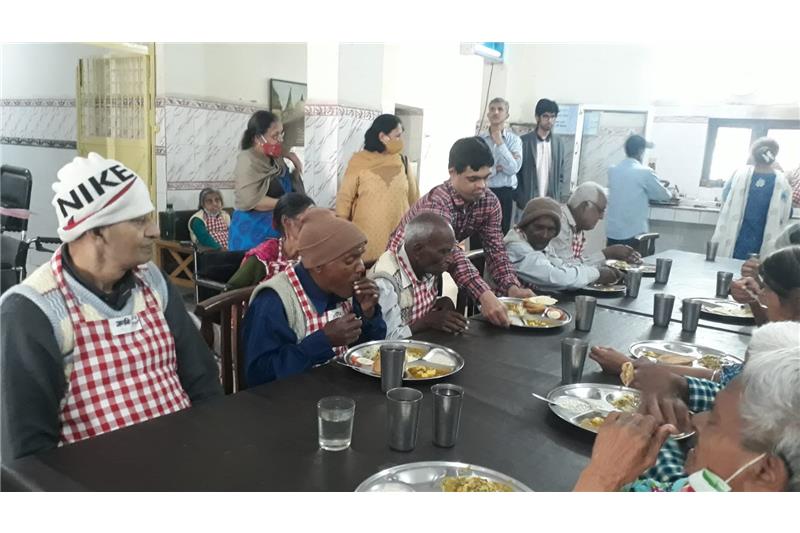 Dr Bhawna Malhotra Singh has sponsored lunch
