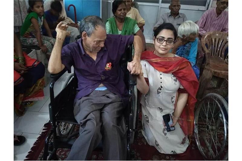 Dr. Sanjana Misra from "SPANDAN GROUP" with 10 People came to Cheshire Home