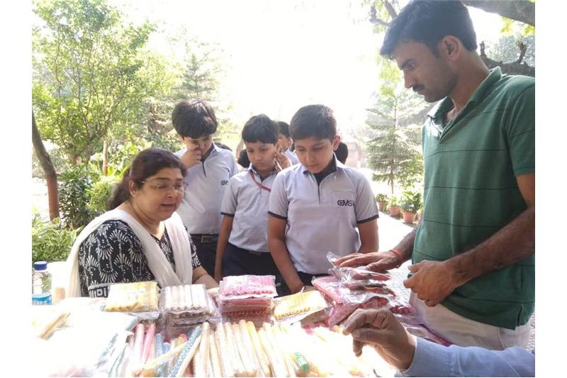 Visit by Children from CMS ;mti Nagar. Class 4 Students