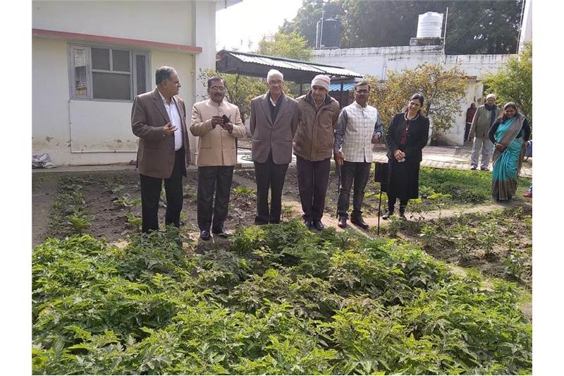 Visit by Mr Kamlesh and 11 members to the Cheshire Home 5 Jan 2020